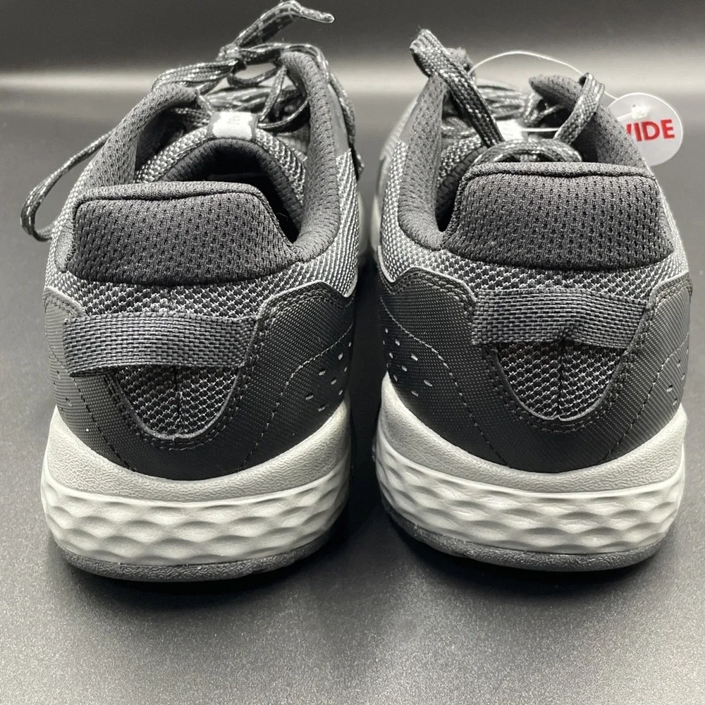 New Balance 410v8 Trail Running Shoes Black Grey MT410LB8 Mens Size 10.5 Wide 4E